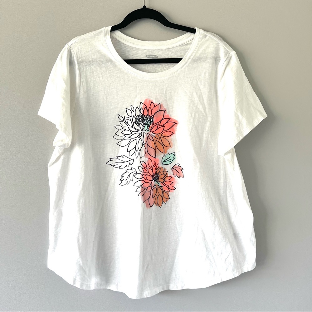 Old Navy Floral Crew Neck Shirt